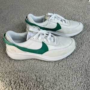 Women’s Nike Waffle Debut Shoes